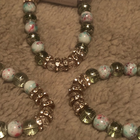 Sparkly Stretch Bracelet - Picture 1 of 4
